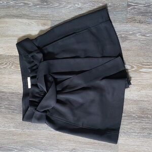 Aritzia Gelas Paperbag Waist Shorts